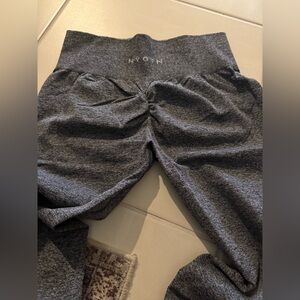 NVGTN Black Speckled Scrunch Seamless Leggings